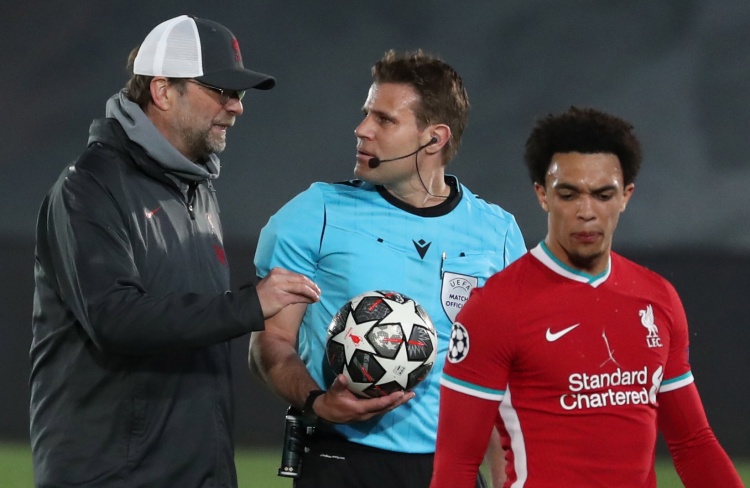 2米26张子宇又被弃用？女篮争冠热门加时取胜：宫鲁鸣又该头疼了