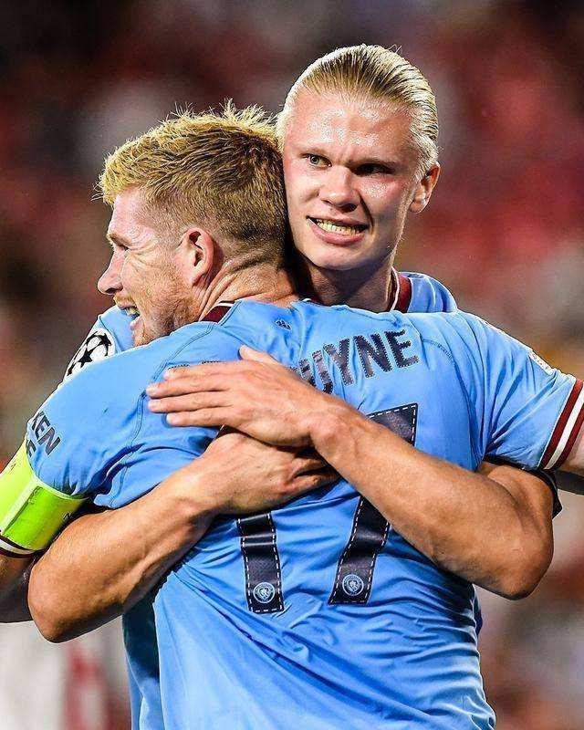 《怪物猎人：荒野》刺花蜘蛛原画 哥特风裙底藏花海