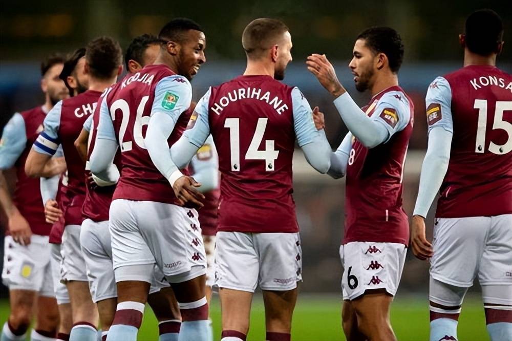 炫神因辱骂theshy，二路解说权限被收回，还被粉丝投诉到全国扫黑办