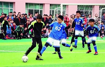 杜兰特28+10 火箭119-113胜公牛