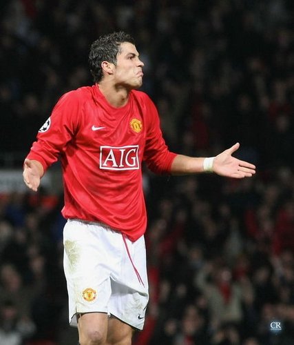 《星痕共鸣》开服保姆级攻略：职业选择推荐+最全开荒指南