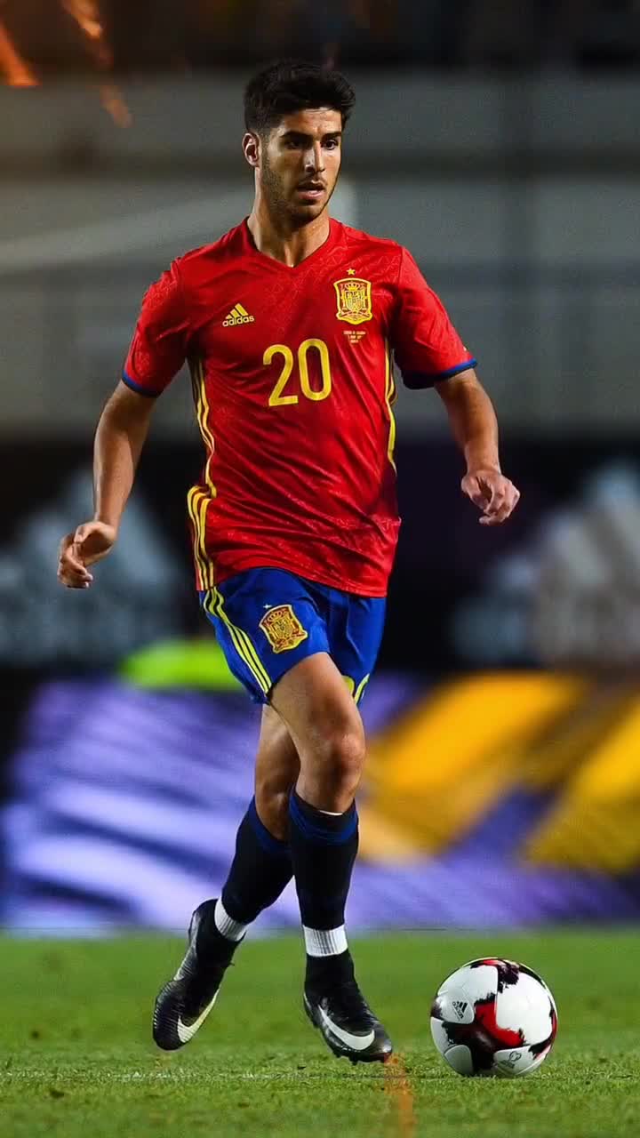 乔丹与伊塞亚·托马斯恩怨再起，托马斯嘲讽乔丹的球鞋和热身服