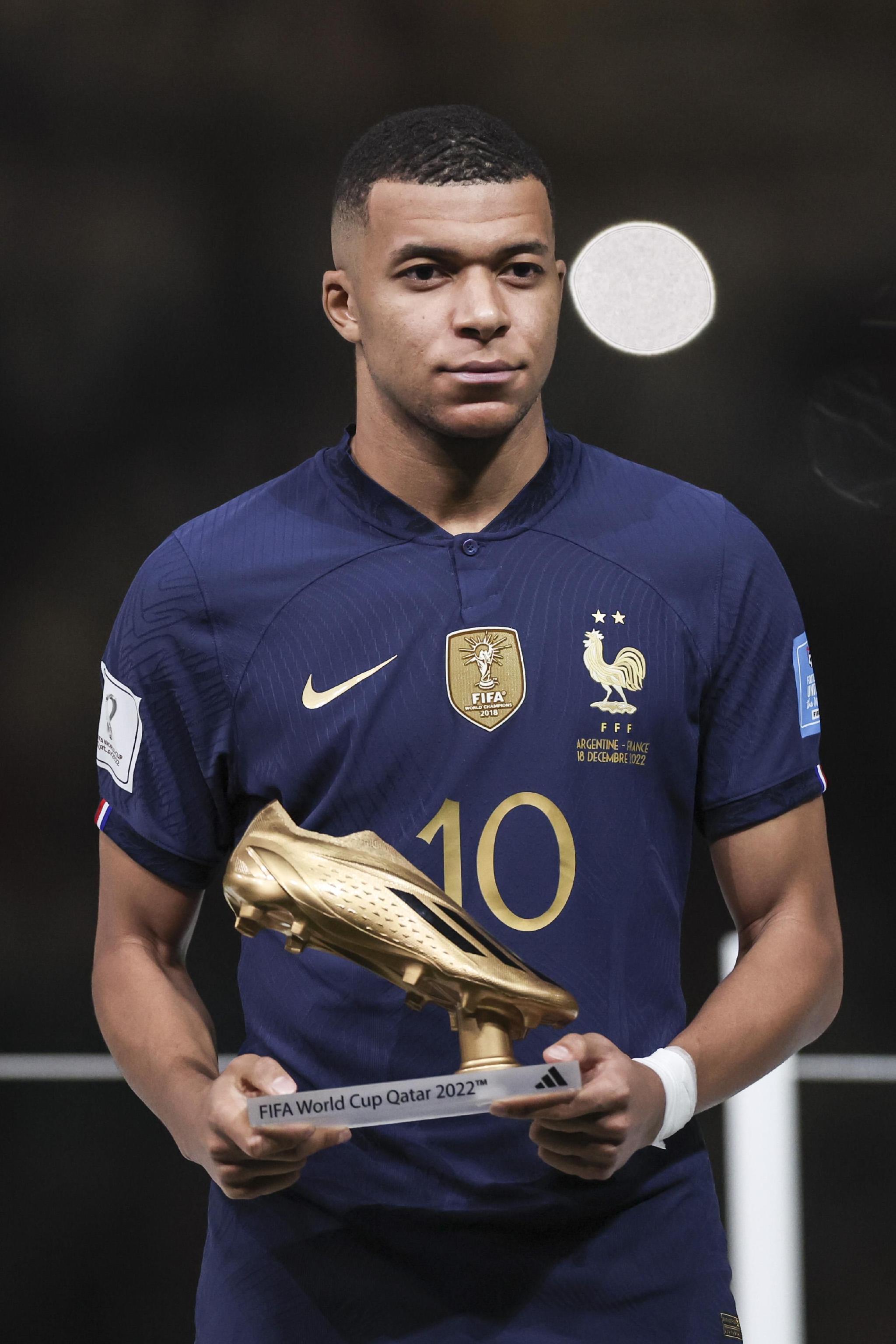 《漫威争锋》一周年庆典第2阶段盛大开启！冰月花雪全新制服上线！