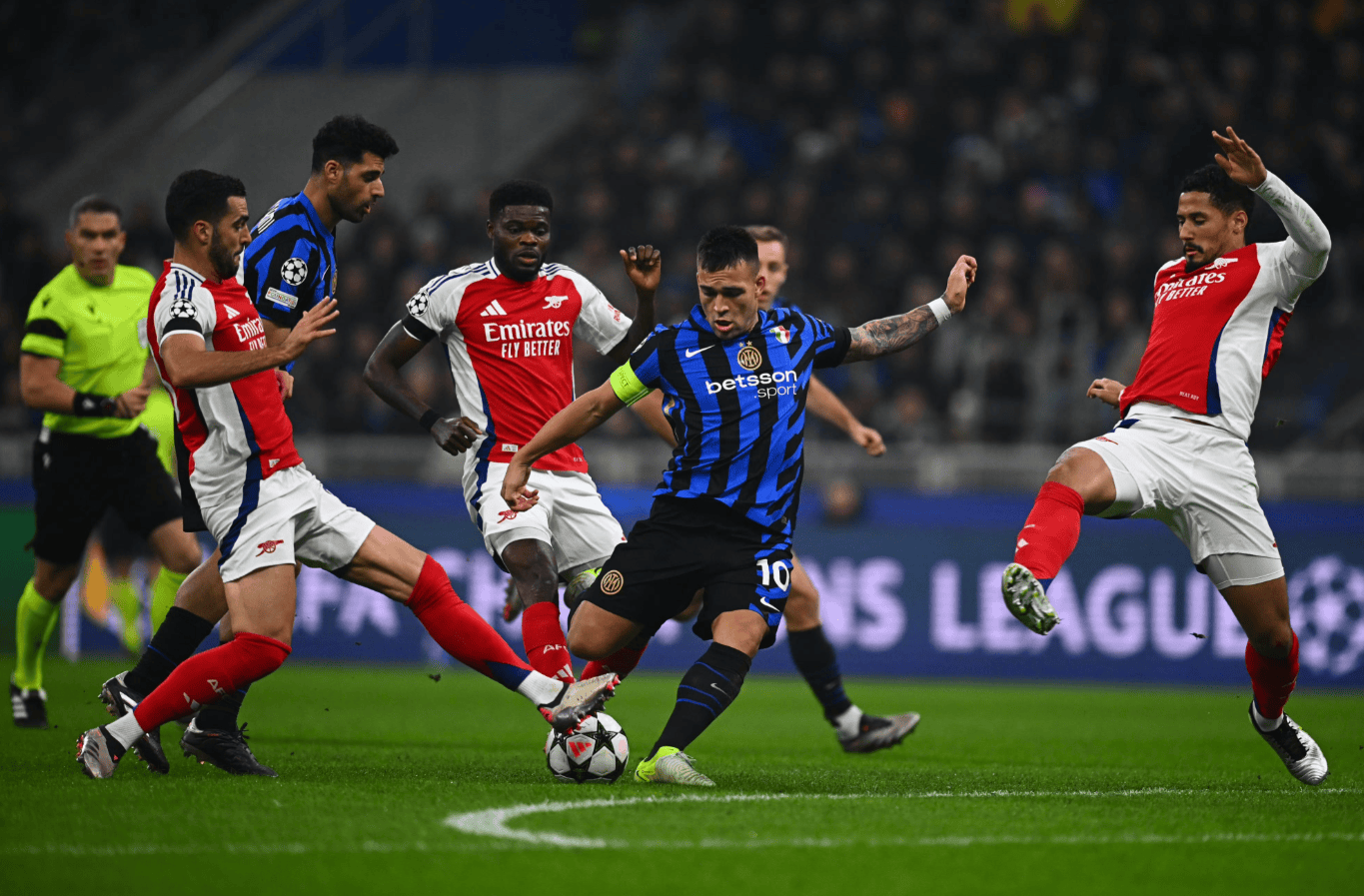 巴萨2-0桑坦德竞技晋级国王杯8强巴黎点球战3-2夺洲际杯冠军 加冕6冠王